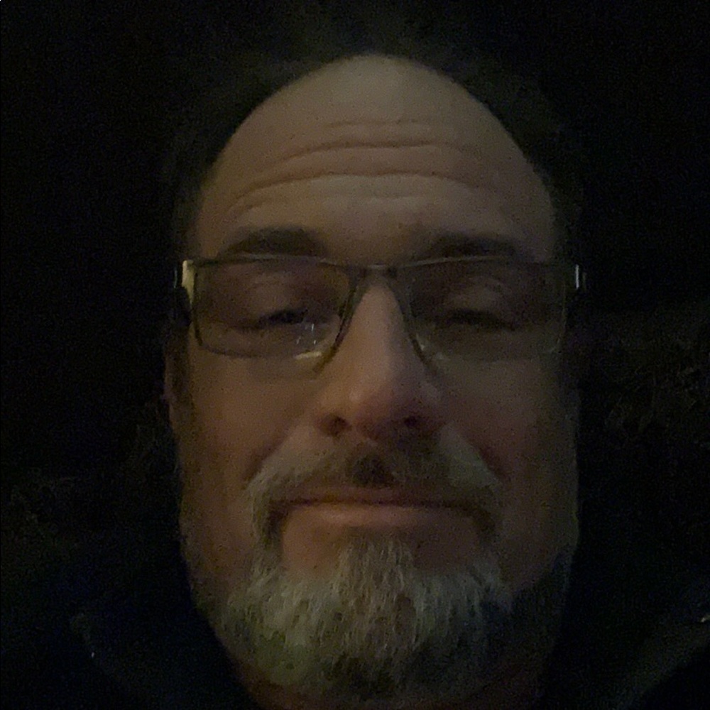 Meet your Posher, Adam